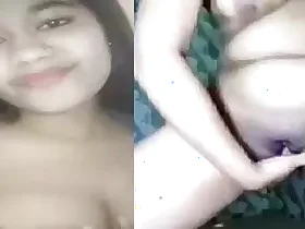 Bengali beleza ostenta seus bens em viral mms vídeo